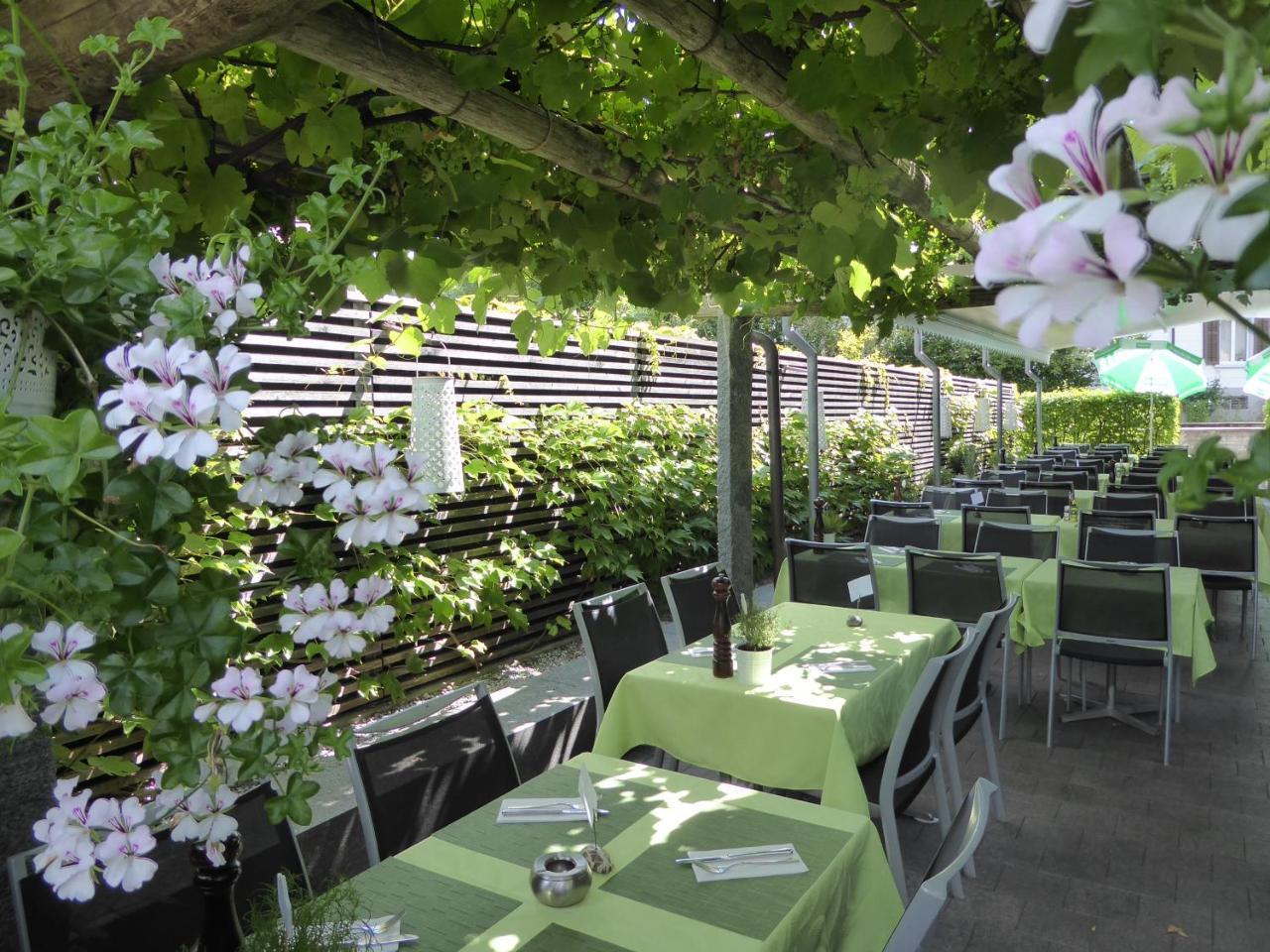 Gasthof Pizzeria Weingarten Affoltern Am Albis Exterior photo